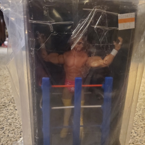 MACHO MAN - Picture 2 of 3